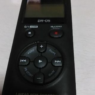 値下げしました！TASCAM DR-05 PCMレコーダー(取扱説明書付き)の画像