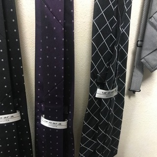 ネクタイ1本300円の画像