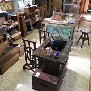 低価格で楽しくレトロ雑貨をお買い物 - 東金市
