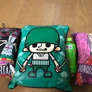 チョッパーぬいぐるみ3点＋クッション3点の画像