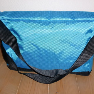 新品　SRIXON　テニスギア　青ショルダーバックの画像