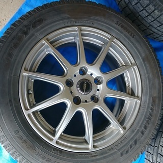 ヴェゼル 16インチ スタッドレス