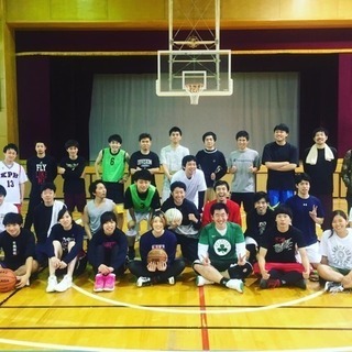 高円寺中学校でバスケットボール - 杉並区