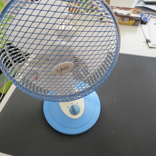 卓上扇風機（水色）
