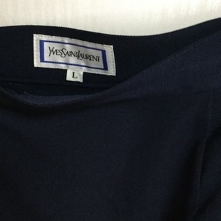 イブサンローランスーツの画像