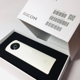 360度カメラ RICOH THETA