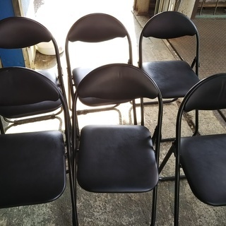 ［折り畳みパイプ椅子］⁑リサイクルショップヘルプ