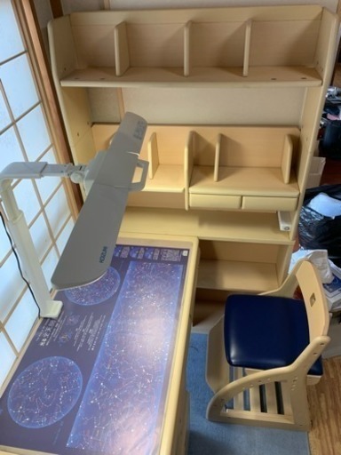 Koizumi CDM 351 SKSK  学習机、キャビネット、椅子、本棚、ランプ