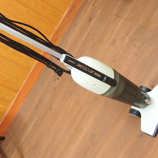 ツインバード　ジェット　サイクロン　スティク型　掃除機　紙パック不要　吸引率150Wパワフルの画像