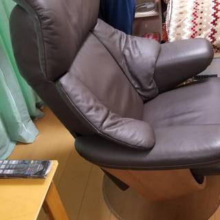 リクライニングチェア　一人用　カリモク家具