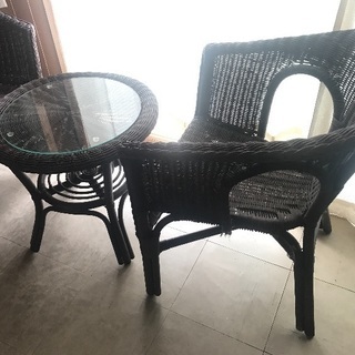 ラタンのテーブルチェアセット