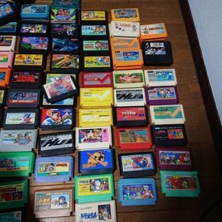 【取引中】レトロ ファミコンソフト 約150本の画像