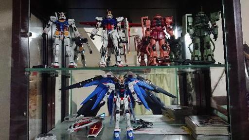 ガンダムプラモデル 完成品