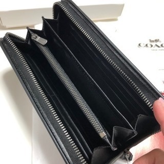 [値下げしました]  未使用  コーチ ミッキー コラボ財布の画像