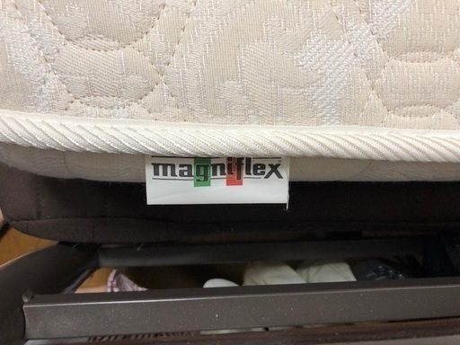 マニフレックスベッド　ＢＥＤマットレス　シングルサイズ　使用感少ない美品