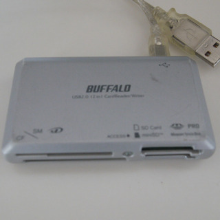 古いメディアの読み込みに★バッファローUSB2.0カードリーダーライター／MCR-C12/U2の画像