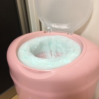 新品 Combi 5層防臭おむつポット スペアカセット付き