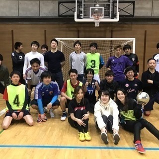 3月30日⚽️土曜日19時キックオフ😊♫✨👍  ⚽️✨✨フットサル✨✨⚽️現在13名参加予定🤲✨  レベル  超スーパー初心者〜プロ級⚽️🎶  エンジョイとガチに各2チームに分けます！ - スポーツ