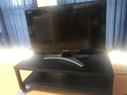キャスター付きテレビ台