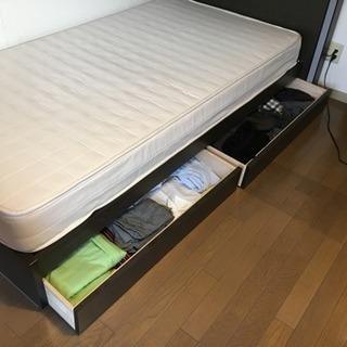 ベルメゾンにて購入したシングルベッド