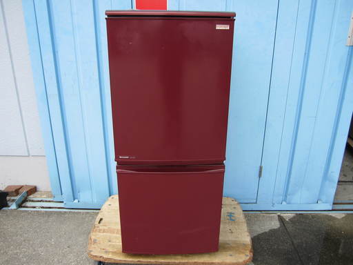 2ドア冷蔵庫　2011年製　清掃済　シャープ製　SJ-C14T-R