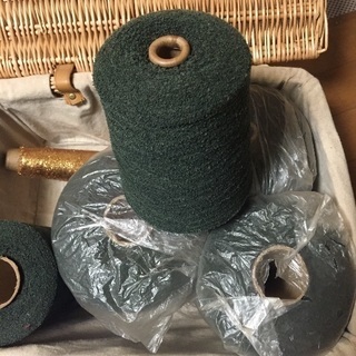 手芸用  毛糸 カーキ色の画像