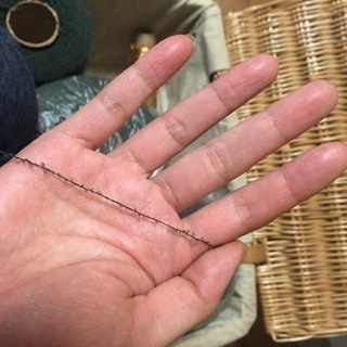 手芸用  毛糸 カーキ色の画像