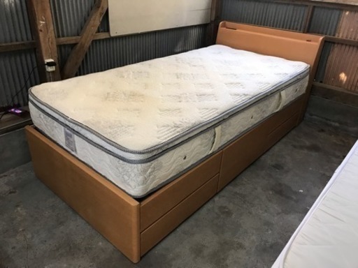 【リサイクルサービス八光　田上店　配達・設置OK】ナチュラル木目　収納付　シングルベット