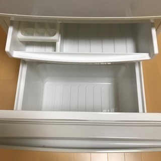 取引中 SHARP 一人暮らし向き 冷蔵庫 137L SJ14Pの画像