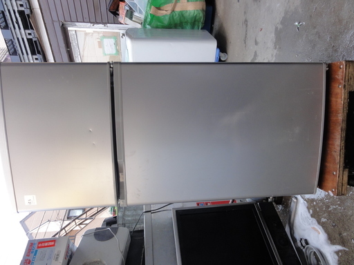 南１６６　サンヨー　冷蔵庫　２ドア　１０９L　SR-111T
