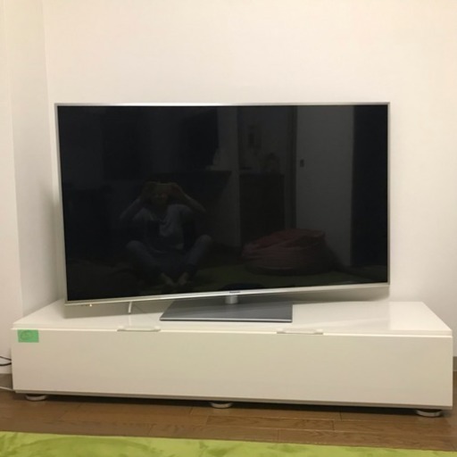 ホワイトテレビ台 31日午前中まで