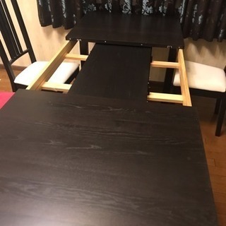 IKEAのダイニングBJURSTA(相談中)