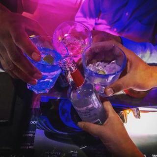 今週末一緒に飲みに行ける方募集ー！