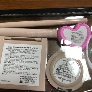 SNIDEL コスメセットの画像
