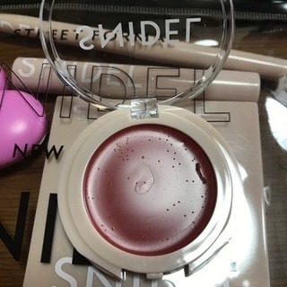 SNIDEL コスメセットの画像