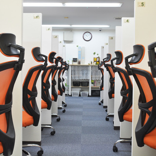 【無料】でPCスキルを身に着けませんか？目指せプログラマー！初心者・ブランクのある人も大歓迎！※就労移行支援未来のかたち本町2校は福祉サービスとなりますの画像