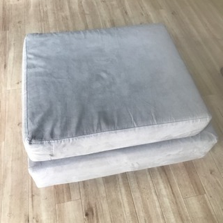 足置きクッションの画像