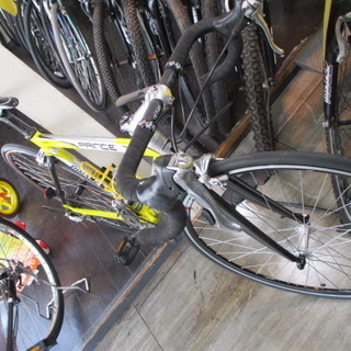【エコプラス小倉南店】 PINARELLO ピナレロ・プリンス 2002年？スタッフ 向井 オススメ(^^♪ 中古車 自転車 チャリ スポーツ車 ロードバイクの画像
