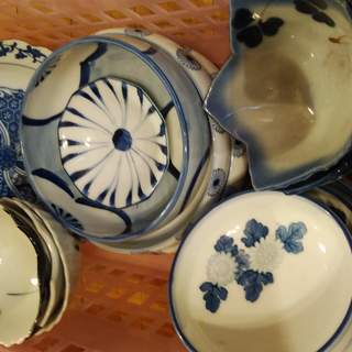 白・青色のお皿　まとめて