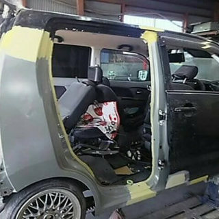 自動車修理、カー用品取り付け、ドレスタップカー、チューニングカーなど - 地元のお店