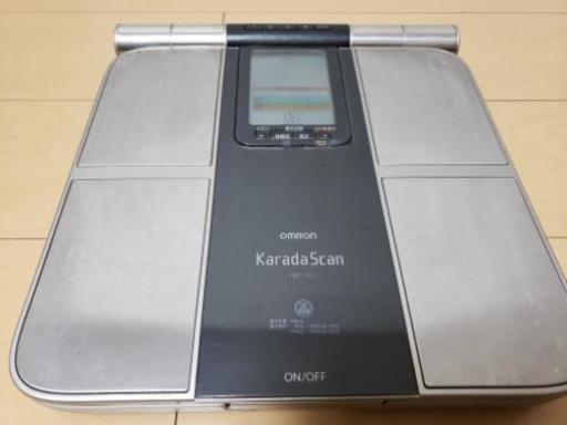 体組成計　OMRON karada scan