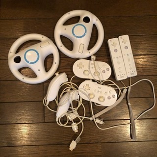 wii本体+ソフト多数+たいこの達人+コントローラ多数の画像