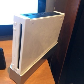 wii本体+ソフト多数+たいこの達人+コントローラ多数の画像