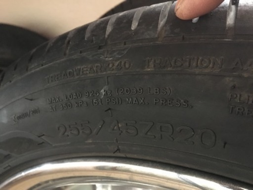［値下げ］20インチホイールタイヤ4本セット255/45ZR20 6穴