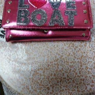 L❤VEBOATの新品お財布