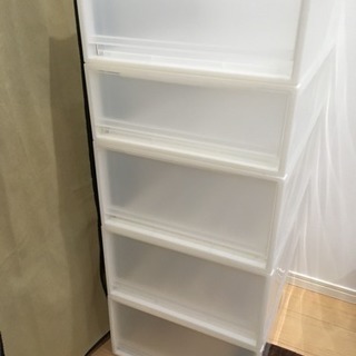 衣装ケース差し上げます。