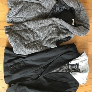 色々な洋服15点の画像