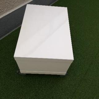 キャスター台　白の画像