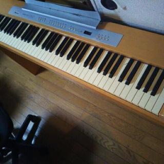 電子ピアノ 