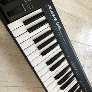 MIDI キーボードの画像